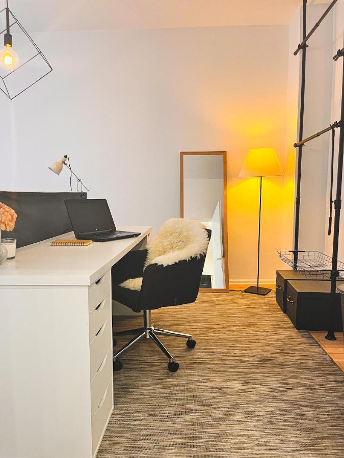 01 Bedroom In Mitte-Up To 5 People-Private Free Parking برلين المظهر الخارجي الصورة